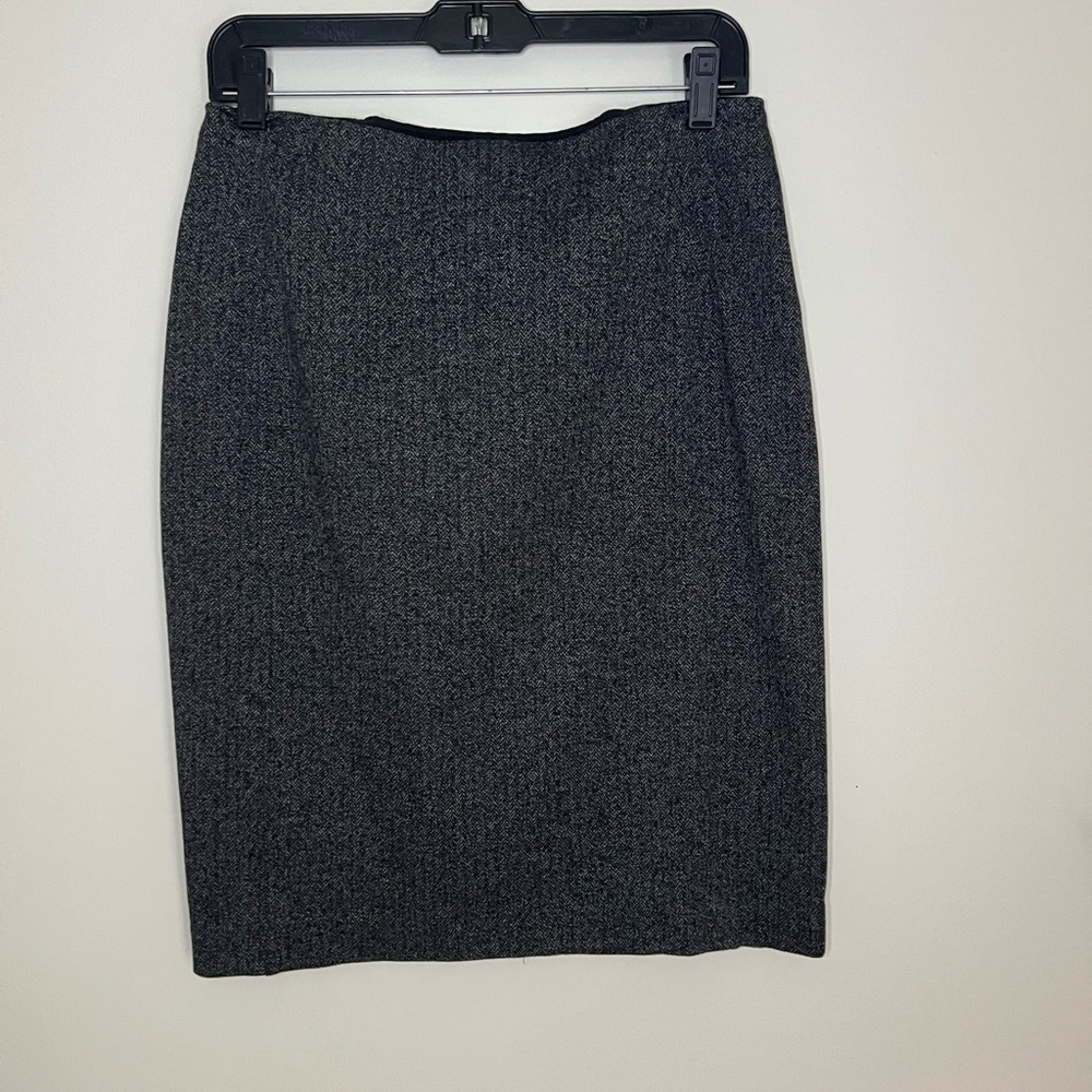New York & Company gray skirt